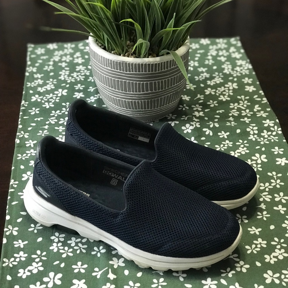 Skechers GO Walk 5